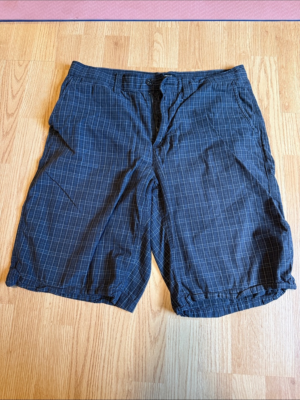 Apt. 9 Gray Thin-Check Flat-Front Men's Shorts